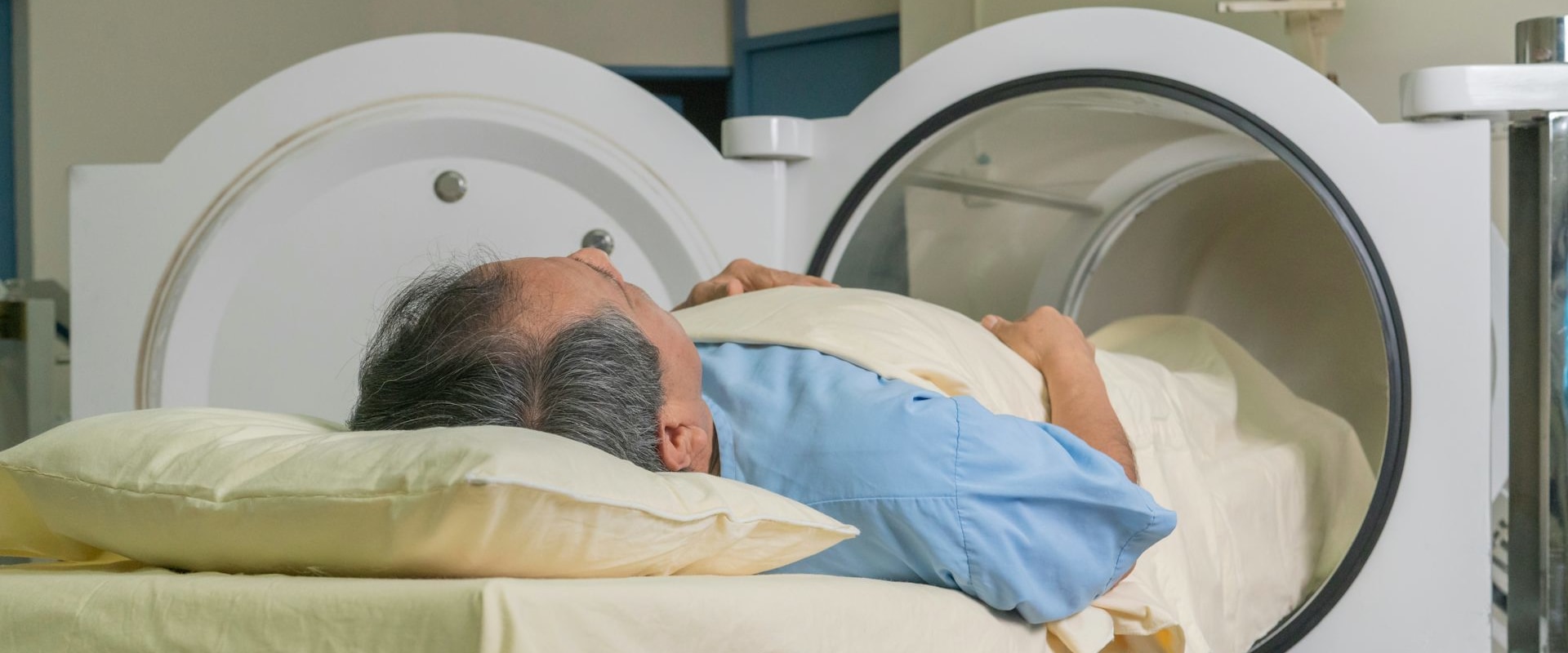 Hyperbaric Chamber Therapy: Personal Experiences with Practitioners and Facilities
